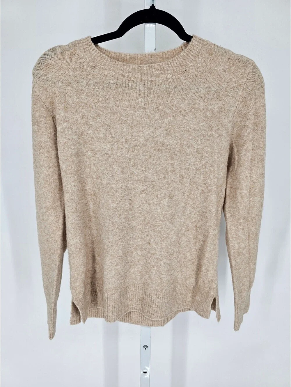 J Crew Womens Sz XS Crew Neck Sweater Extra Soft Fuzzy Beige